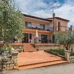 Zrnic Guest house 3*