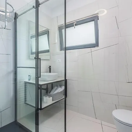 Zrnic Guest house 3*