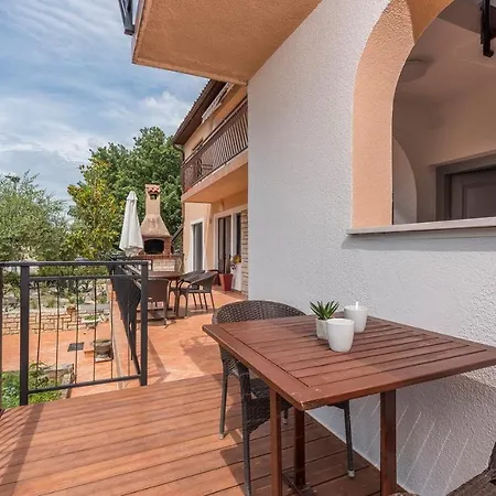 Zrnic Guest house